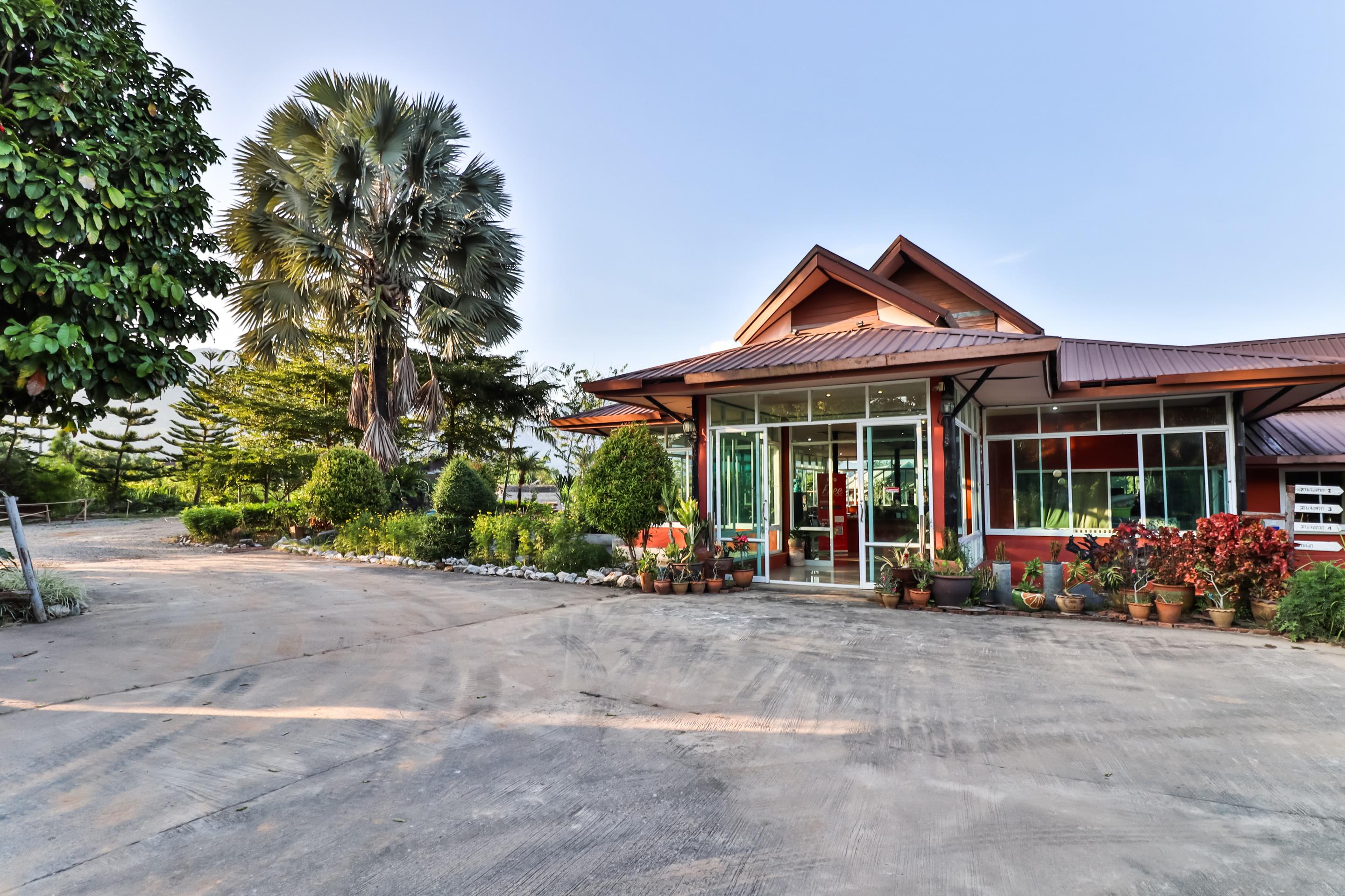 OYO 416 Golden Nakara Resort Maesai Mae Sai Bagian luar foto